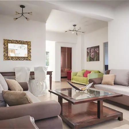 Ionian Grand Tatil Evi